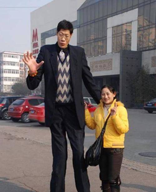 姚明的老婆究竟有几个？答案令人意外！