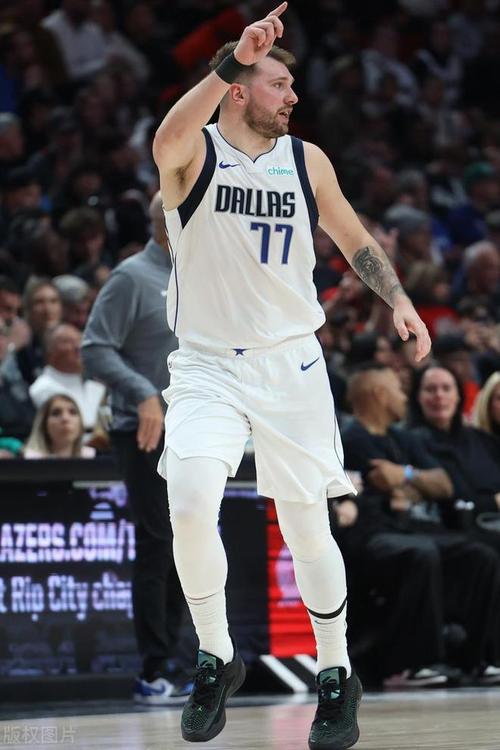 东契奇生涯回顾：从欧洲新星到NBA巨星，他的成功秘诀是什么？