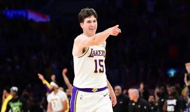 里弗斯与NBA：他与哪些球队有过合作？有哪些精彩瞬间？