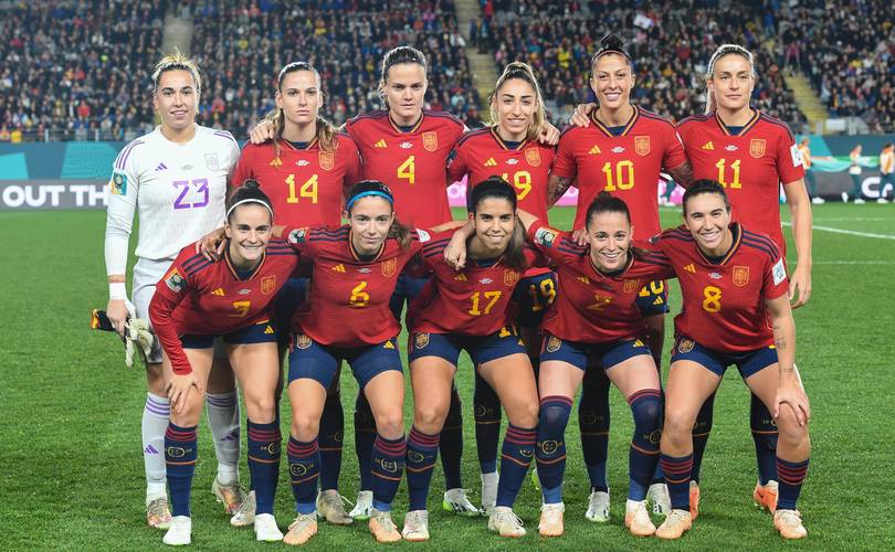 女足世界杯：西班牙首夺冠军，中国队小组赛出局