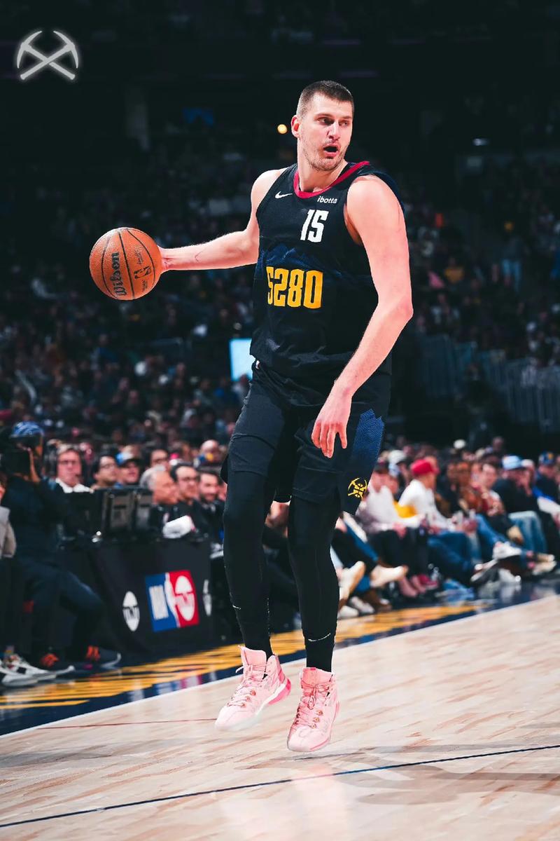 约基奇：三双之王，NBA历史第一中锋？