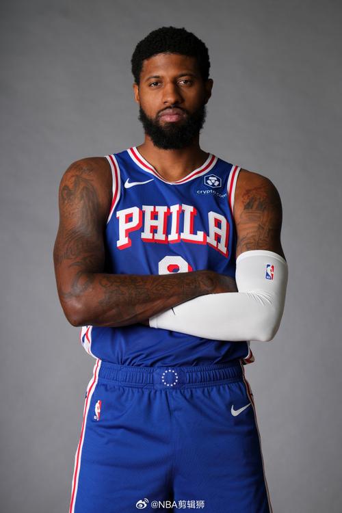 NBA球星保罗乔治身高详解：2米03的身高优势