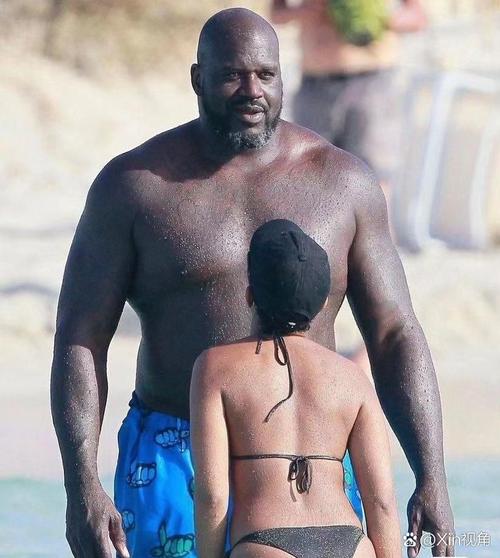 奥尼尔有多重？看看NBA巨星的体重变化！