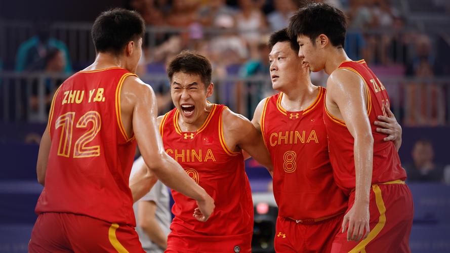 中国男篮比赛精彩回顾：战绩如何？球员表现怎样？