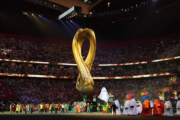 2022卡塔尔世界杯精彩回顾：梅西捧杯，阿根廷夺冠！