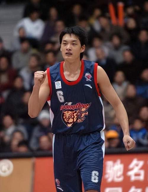 陈江华的教练生涯：从球员到导师的华丽转身