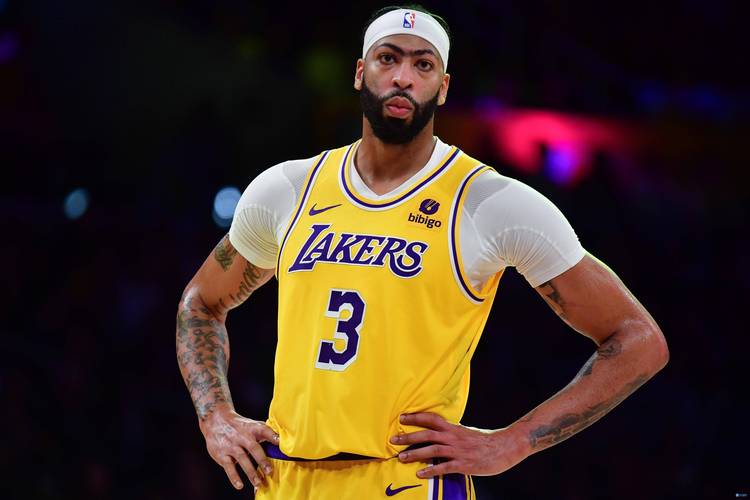 浓眉戴维斯：NBA球星的传奇之路，辉煌战绩及未来展望