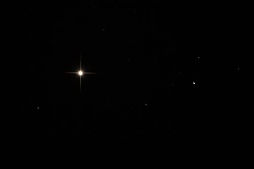 夜空中最亮的星星有多大？天狼星的尺寸惊人吗？