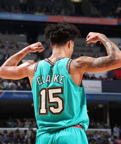 NBA球员布兰登克拉克：从新秀到核心，一路走来的闪光点