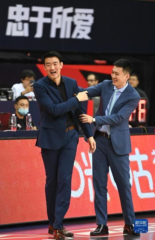 广厦楼婷与广厦控股的关系，她对公司有何重要贡献？