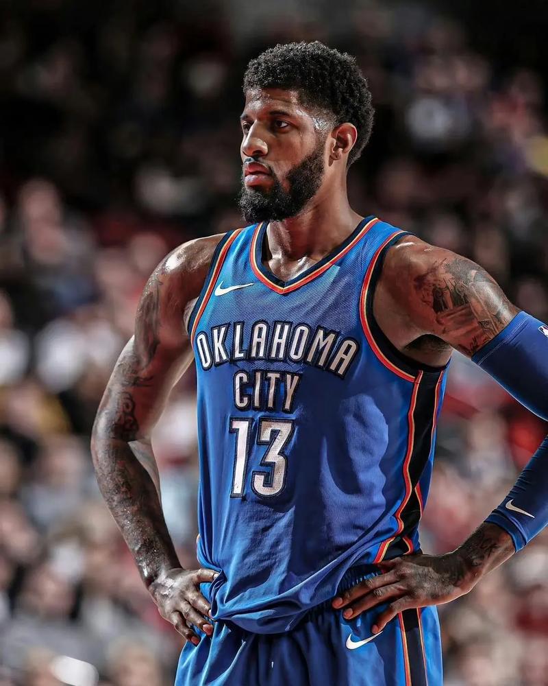 NBA球星保罗乔治身高详解：2米03的身高优势