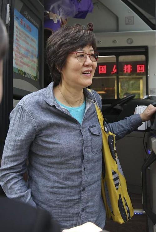 郎平有几个老公？铁榔头背后的婚姻故事大揭秘