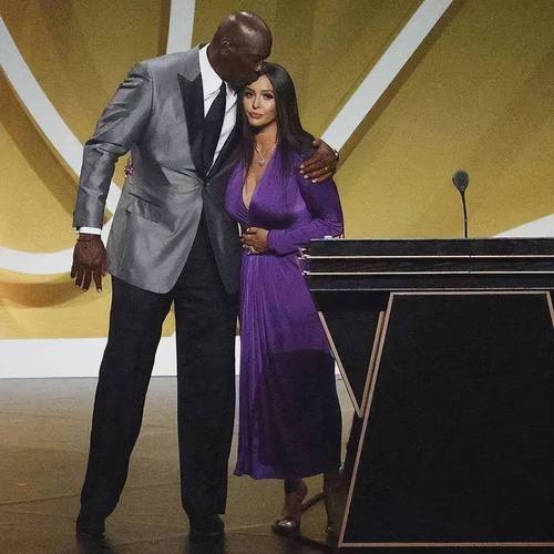 科比老婆瓦妮莎的婚姻状况，乔丹传闻是真是假？