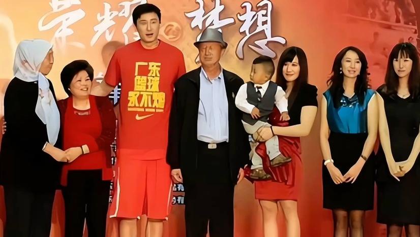 杜锋有几任妻子？低调的第二任妻子是谁？