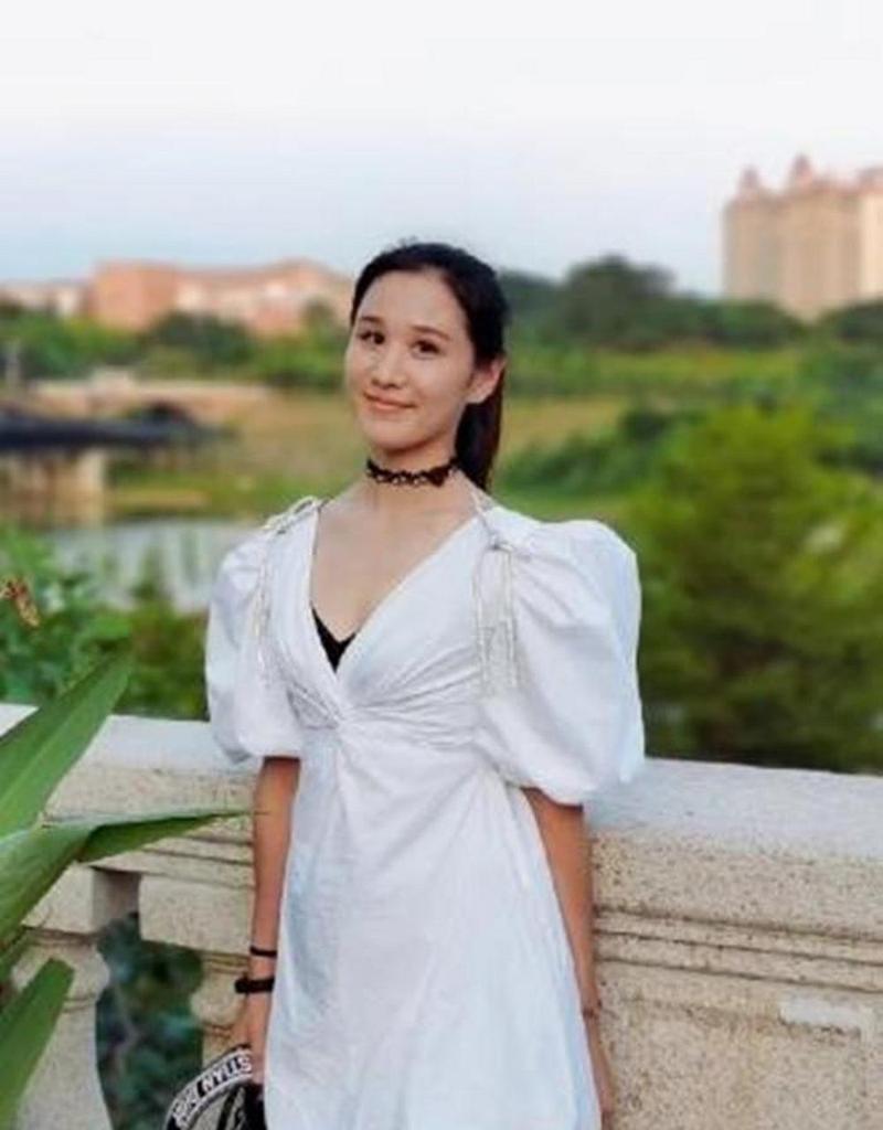 杜锋有几任妻子？低调的第二任妻子是谁？