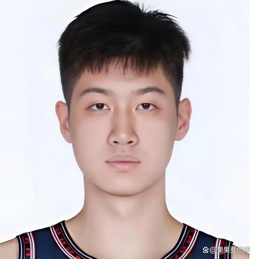 杜锋有几任妻子？揭秘杜锋的感情生活！