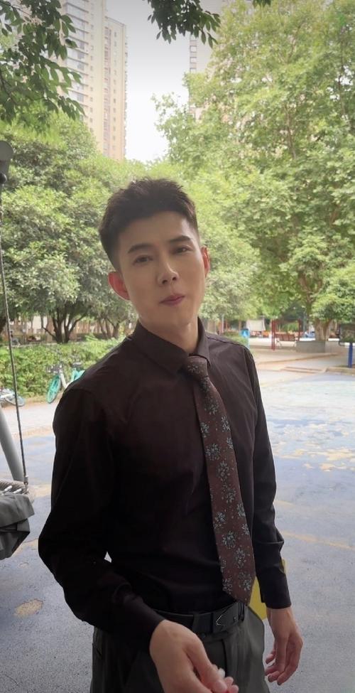 黄博文真的退役了吗？这篇文章告诉你真相！