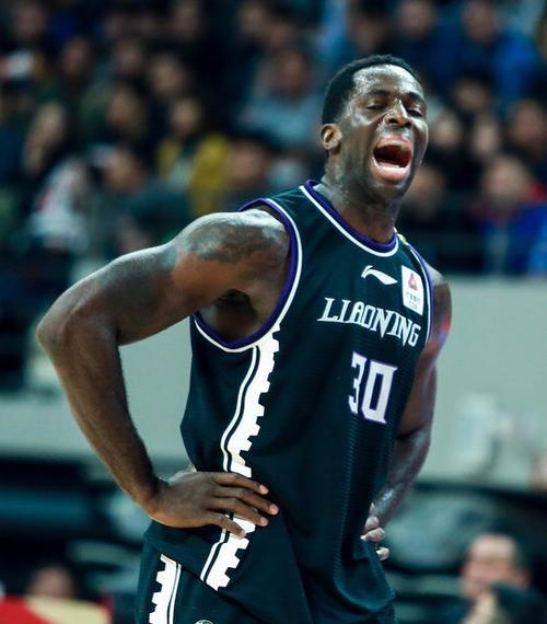 布兰登巴斯去哪了？前NBA球员现状大揭秘