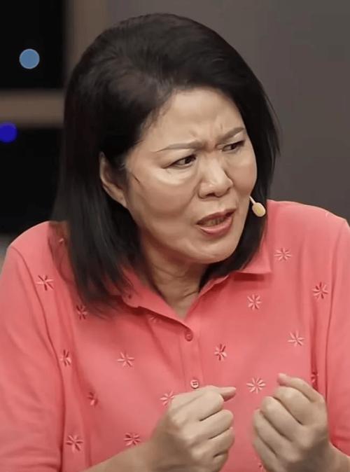 郎平出什么事了？前女排教练郎平近况曝光，网友纷纷猜测