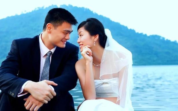 姚明有几个妻子？这个问题终于有答案了！