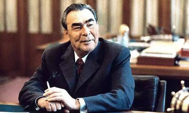 苏联为什么会解体？老百姓的日子过不下去了！