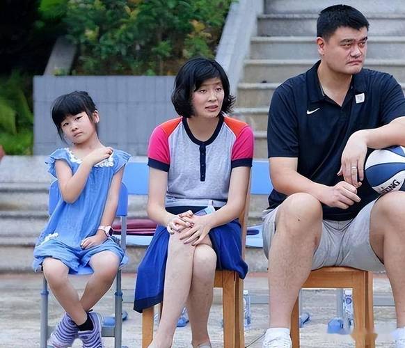 姚明和叶莉的日常揭秘，叶莉受得了姚明吗？