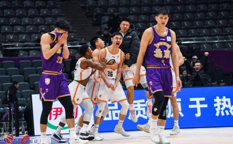 江苏足球队都去哪了？现在还有哪些球队在踢？