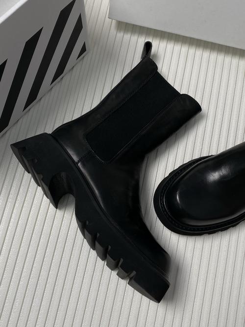 切尔西鞋子多少钱一双？高性价比款式推荐！