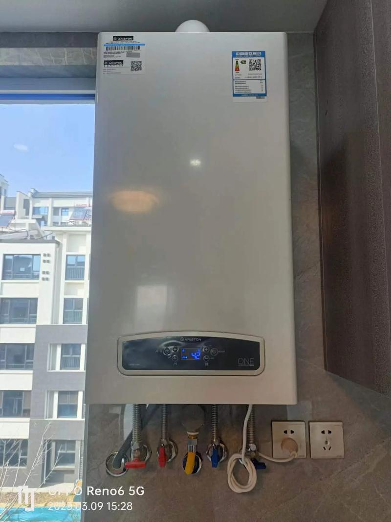 想买热水器？先看看阿里斯顿是不是杂牌！