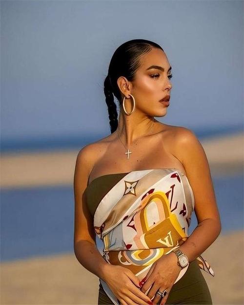 C罗为什么一直没有结婚？揭秘他与女友乔治娜的感情生活