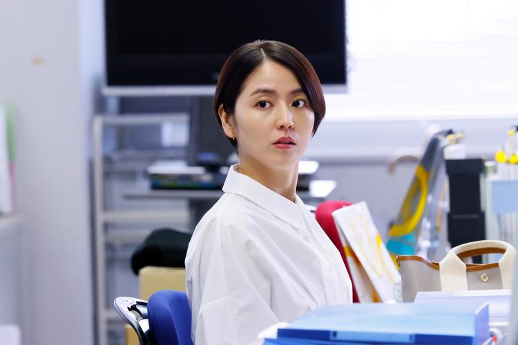深扒惠家康的感情生活，他的女朋友是何方神圣？