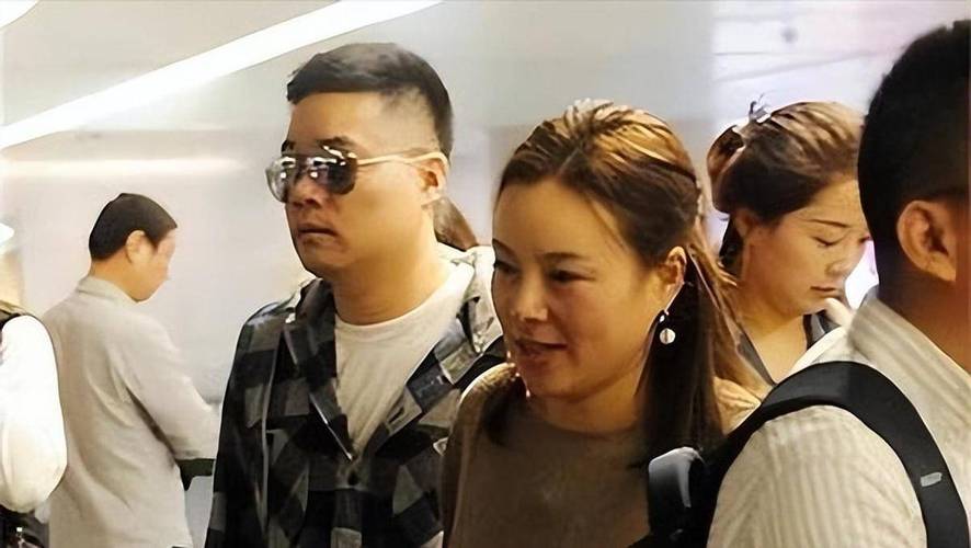 丁俊晖有几个妻子？他的家庭生活有多幸福？