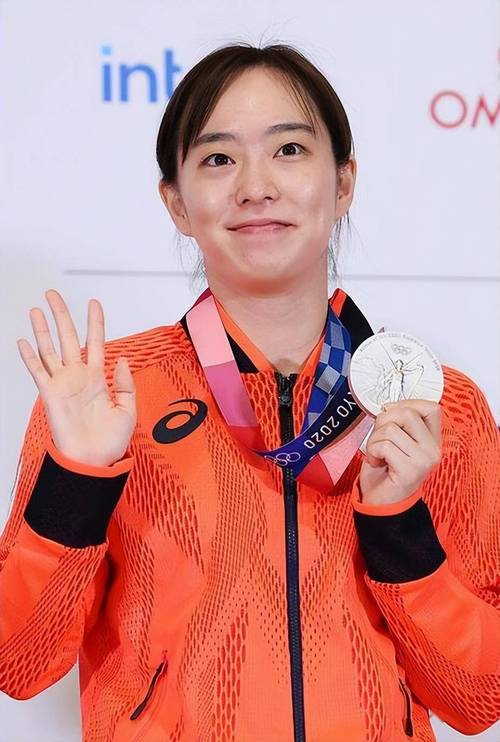 日本乒乓球选手石川佳纯身高多少？一文带你了解她的身高及职业生涯！