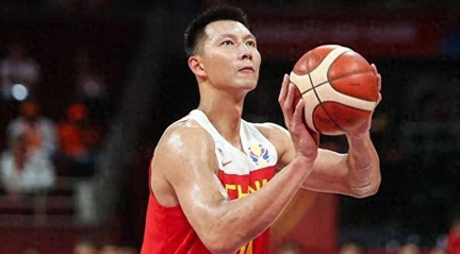 易建联年龄是多少？揭秘篮球巨星的真实年龄！