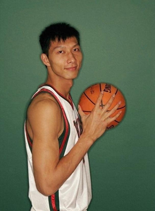 CBA巨星易建联，他的资产究竟有多少亿？
