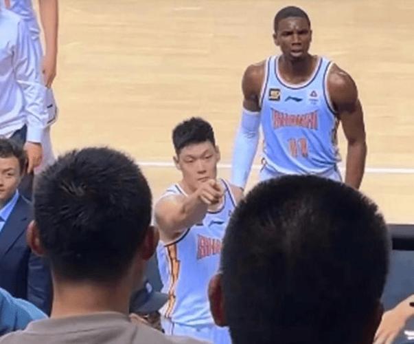 姚明与郭艾伦：恩怨情仇的背后故事