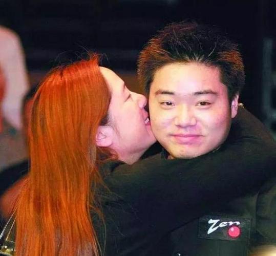 丁俊晖有几个妻子？他的家庭生活有多幸福？