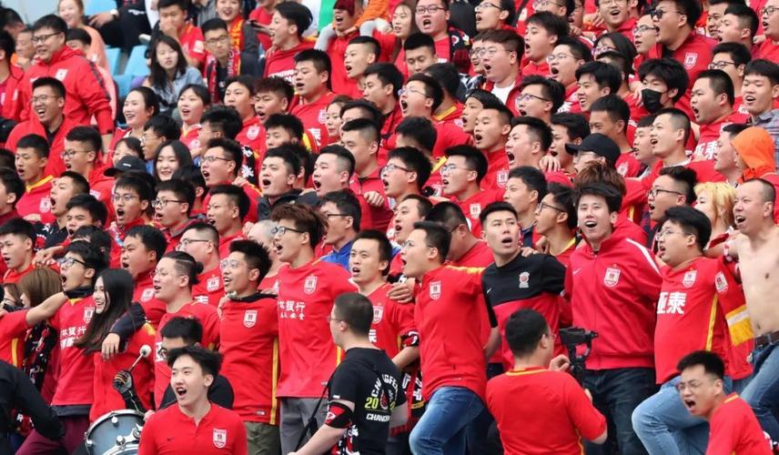 长春亚泰主场是哪个体育场？带你一探究竟！