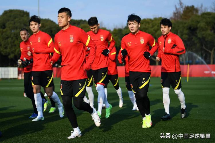 盘点国足历届归化球员：他们的表现如何？