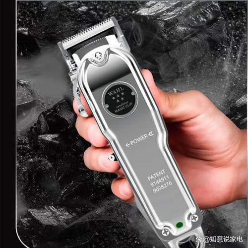 雷瓦和飞科理发器哪个好？深度对比评测帮你选