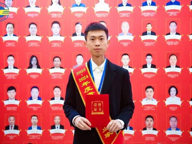 揭秘贵州人和老板的传奇人生：从默默无闻到商业巨擘