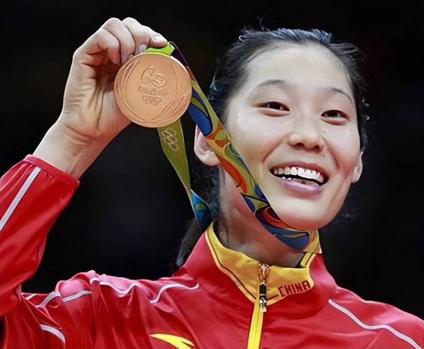 朱婷年薪多少？千万富婆的排球生涯收入揭秘