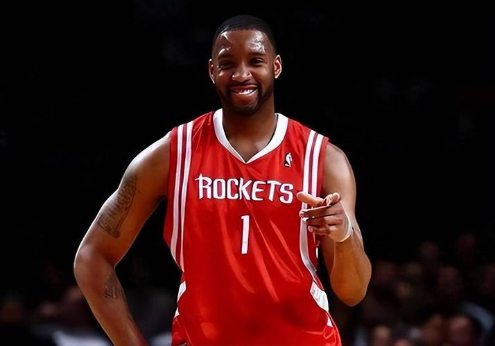 NBA都有哪些家喻户晓的明星？带你回顾篮球传奇！