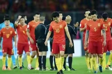 中国足球巅峰对决：恒大与国足谁更厉害？