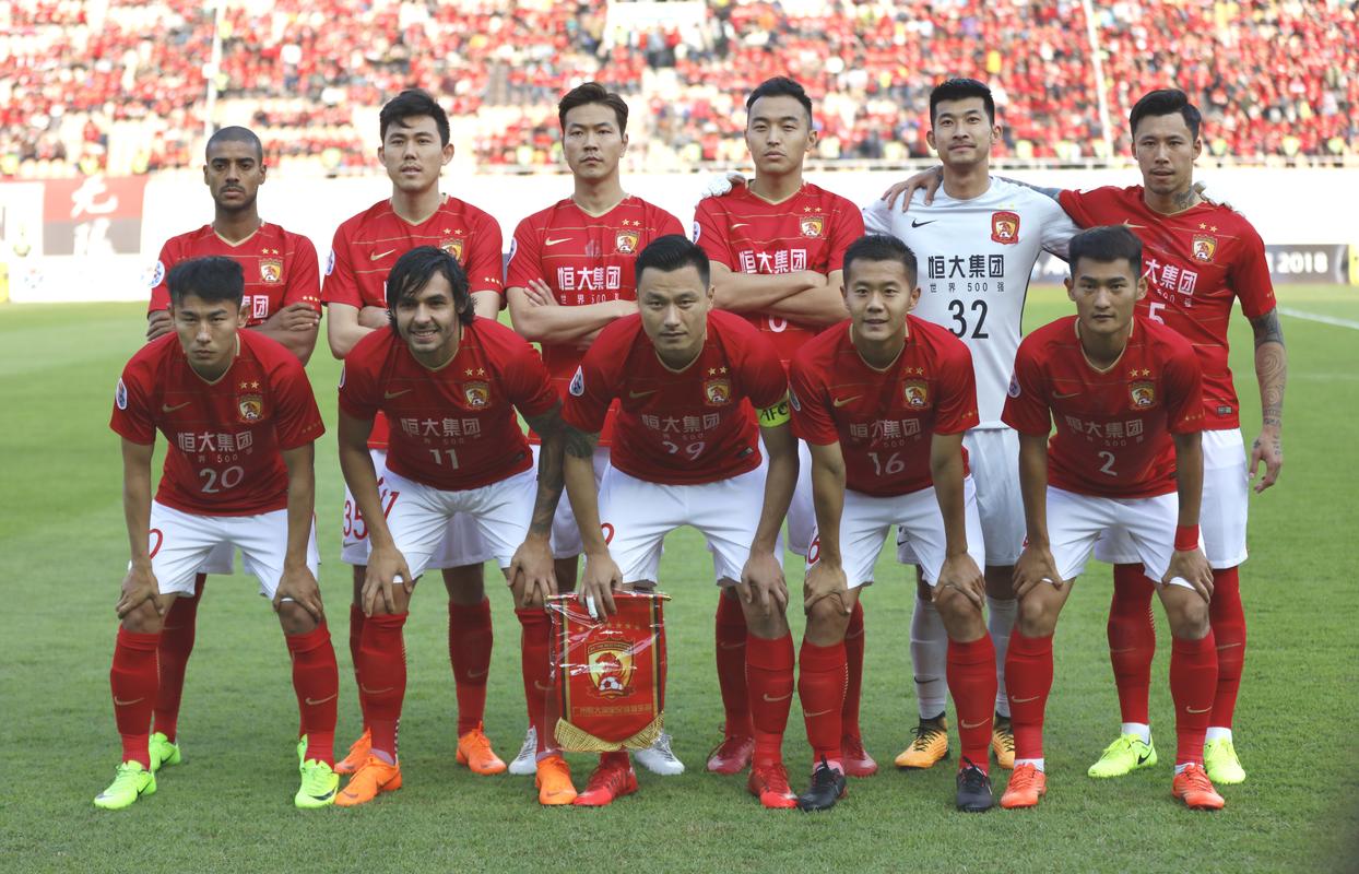 首尔FC与恒大，亚冠赛场上的宿敌之战，谁将笑到最后？