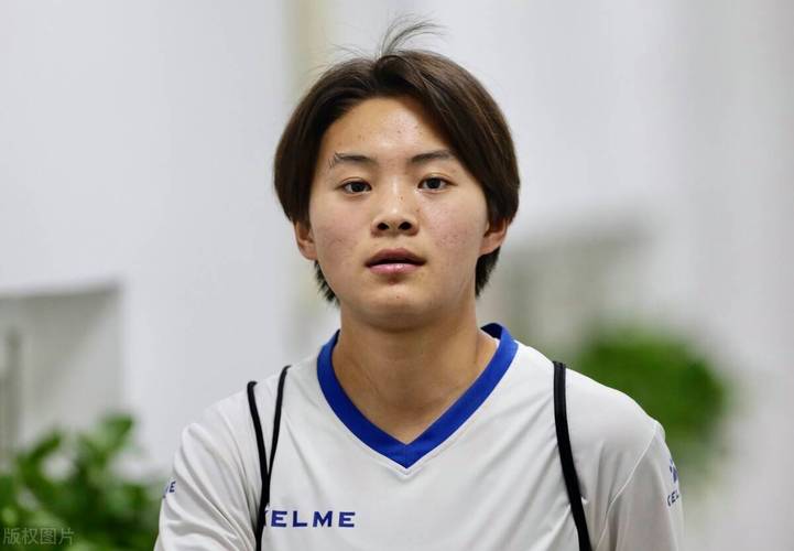 王霜现在还在中国女足国家队效力吗？