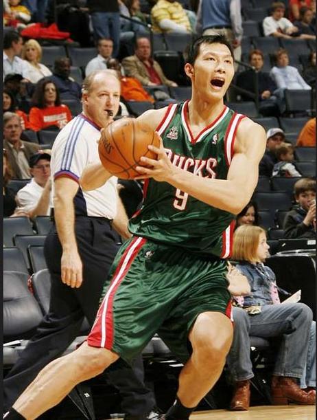 NBA赛场上有哪些中国人？7位中国球员NBA生涯回顾