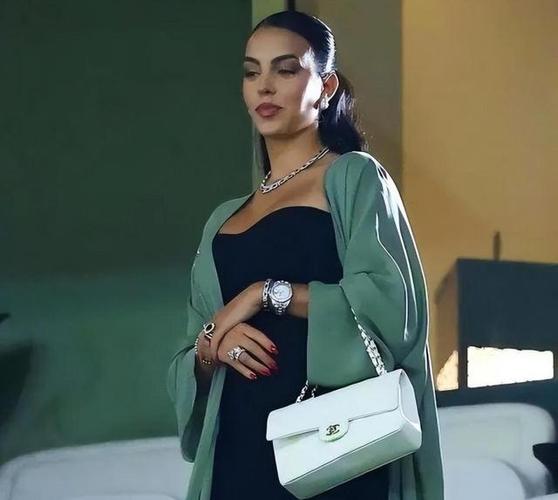 C罗为什么一直没有结婚？揭秘他与女友乔治娜的感情生活