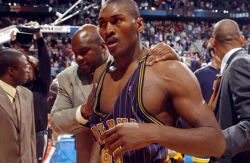NBA拳击惨案：究竟是谁一拳打出对手脑浆？