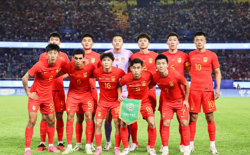 国足巅峰之年究竟是哪一年？揭秘中国足球的辉煌历史！